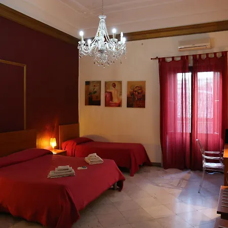 Panzió Opera Centro Storico 4*