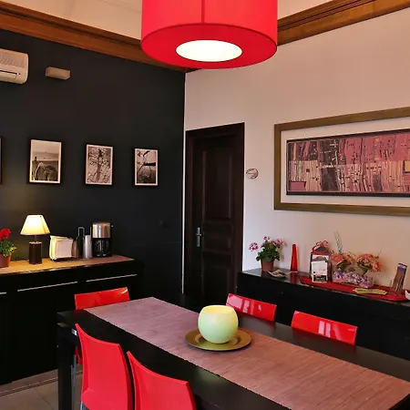 Opera Centro Storico 住宿加早餐酒店