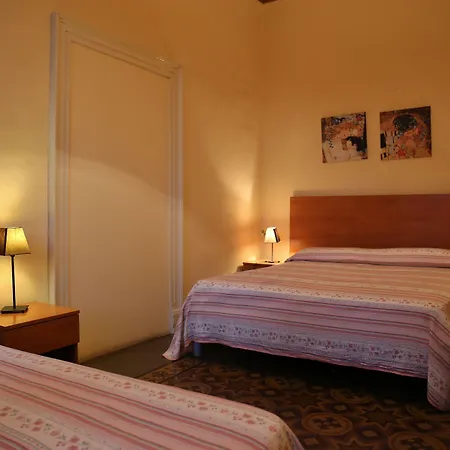 Opera Centro Storico 4* 卡塔尼亚