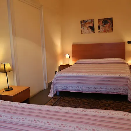 Opera Centro Storico 4*