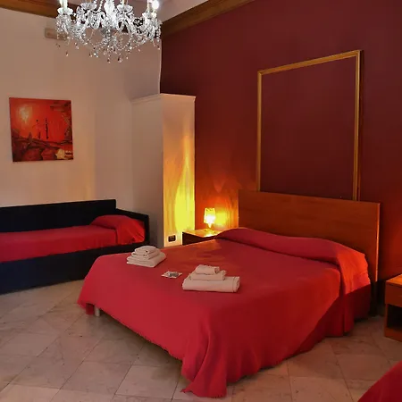 Opera Centro Storico 住宿加早餐酒店