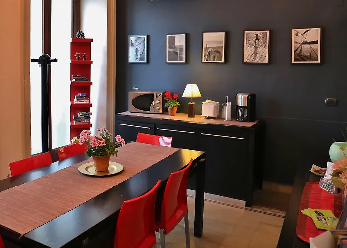Bed and breakfast Opera Centro Storico 4*