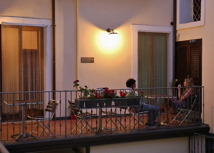 Bed and breakfast Opera Centro Storico 4*