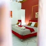 Opera Centro Storico Bed & Breakfast