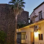 Opera Centro Storico Bed & Breakfast